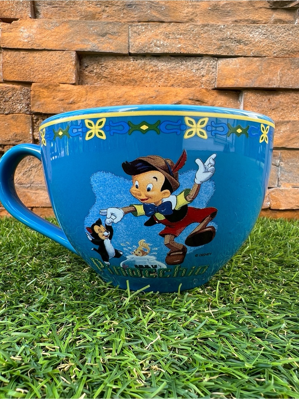 Retro Disney Store large Blue ceramic Pinocchio oversized coffee mug tea cup